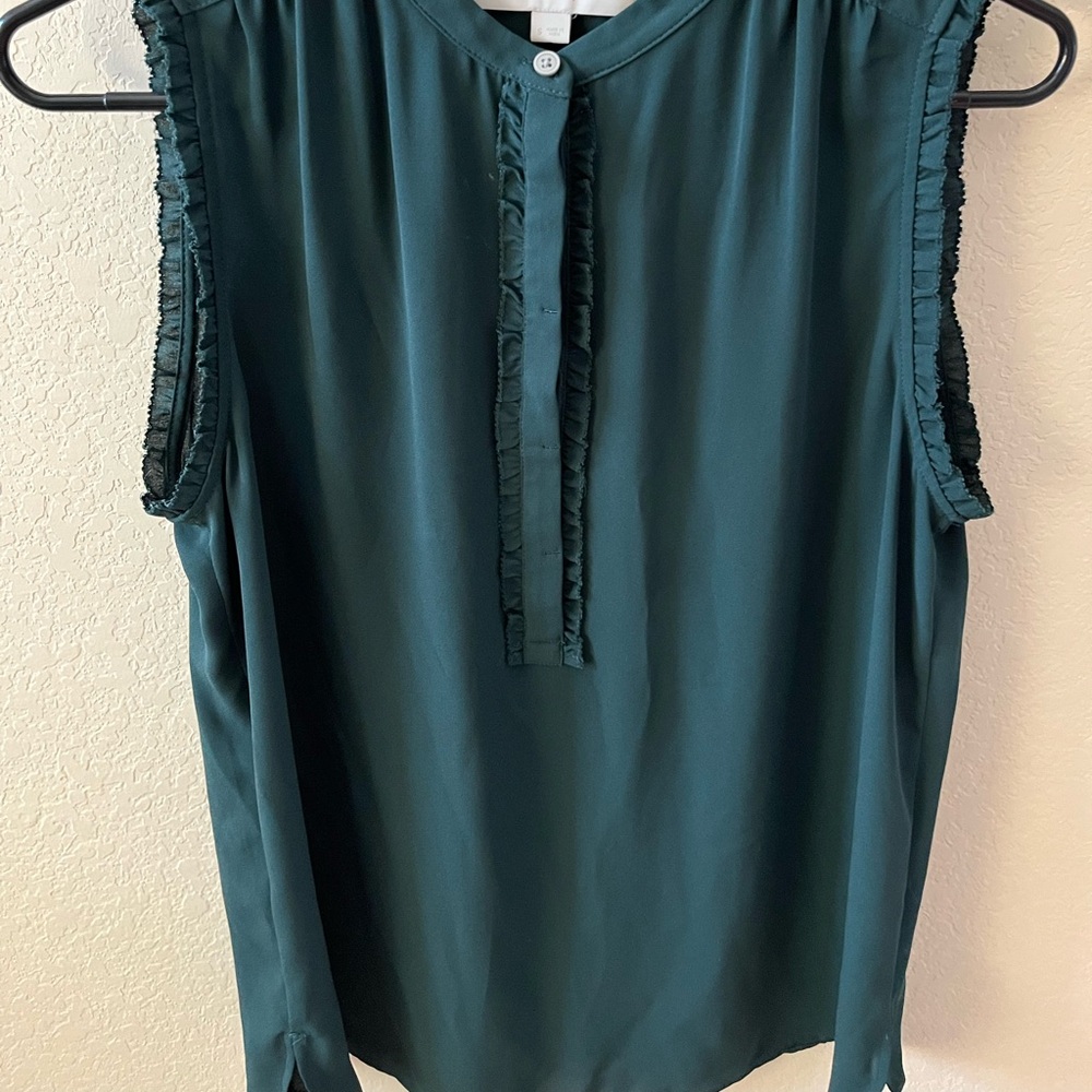 LOFT Women’s Emerald Green Sleeveless Ruffle Blouse Size S - Picture 3 of 9